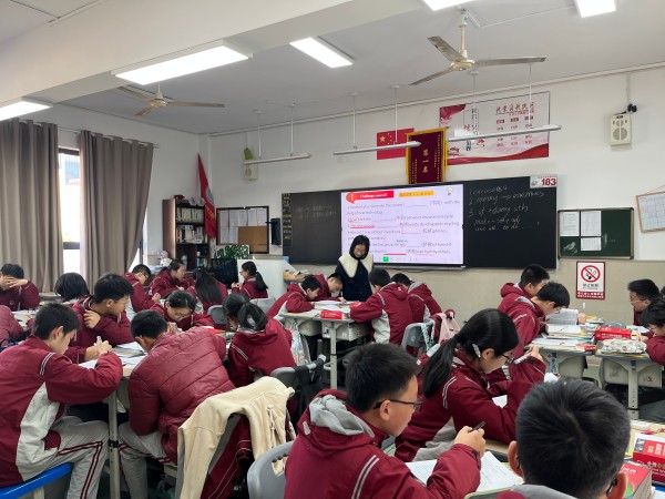 徐静公开课照片 (1).jpg 徐静公开课照片 (1).jpg