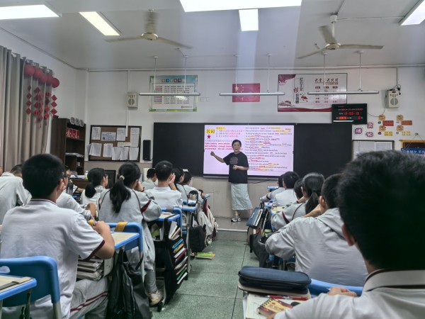 吴红霞公开课 (2).jpg 吴红霞公开课 (2).jpg